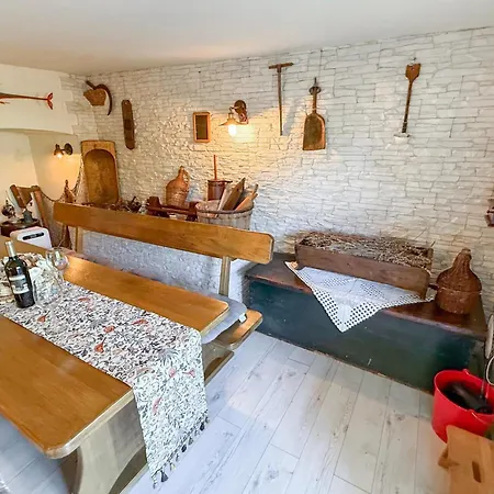 Gorgeous In With Private Swimming Pool, Be Inside Or Outside